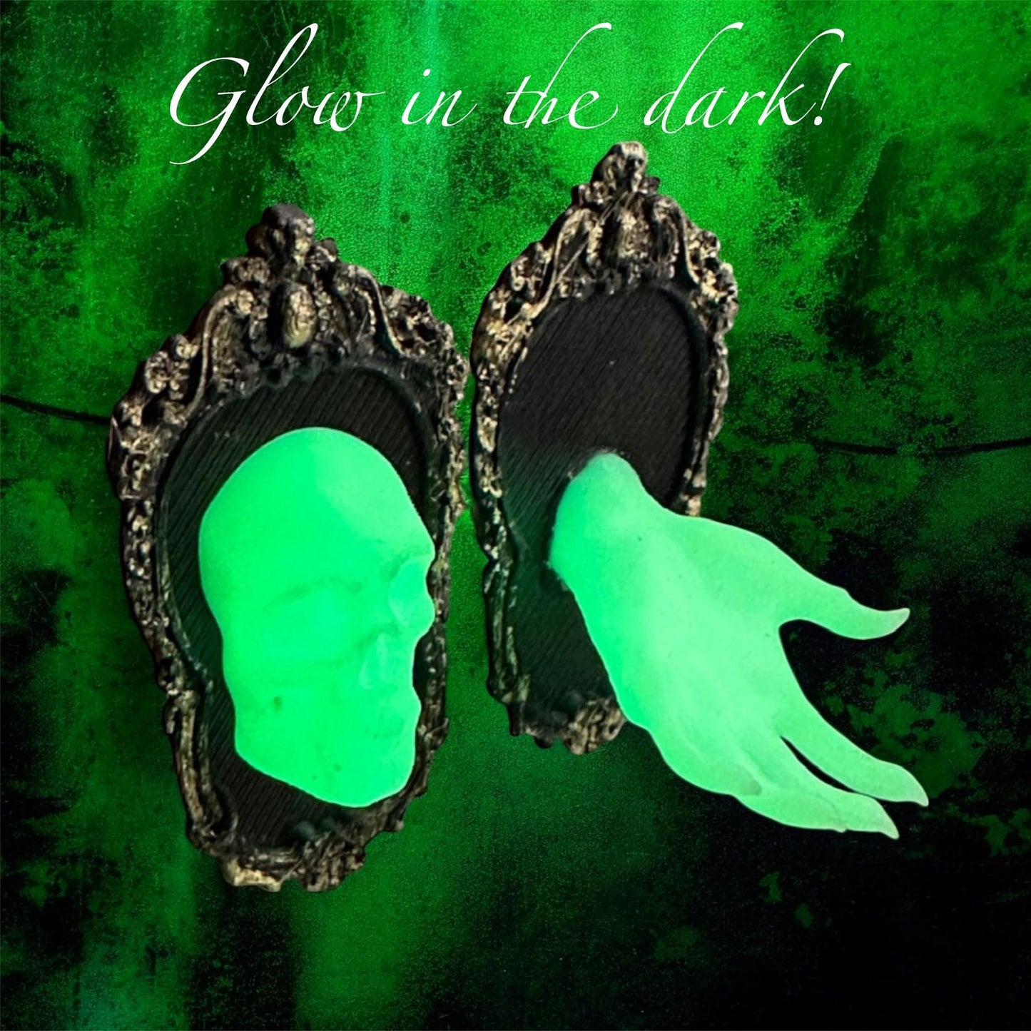 Glow-in-the-Dark Skull & Hand Decor | Jumping Spider Enclosure 3D Picture | Spider Terrarium Accessory