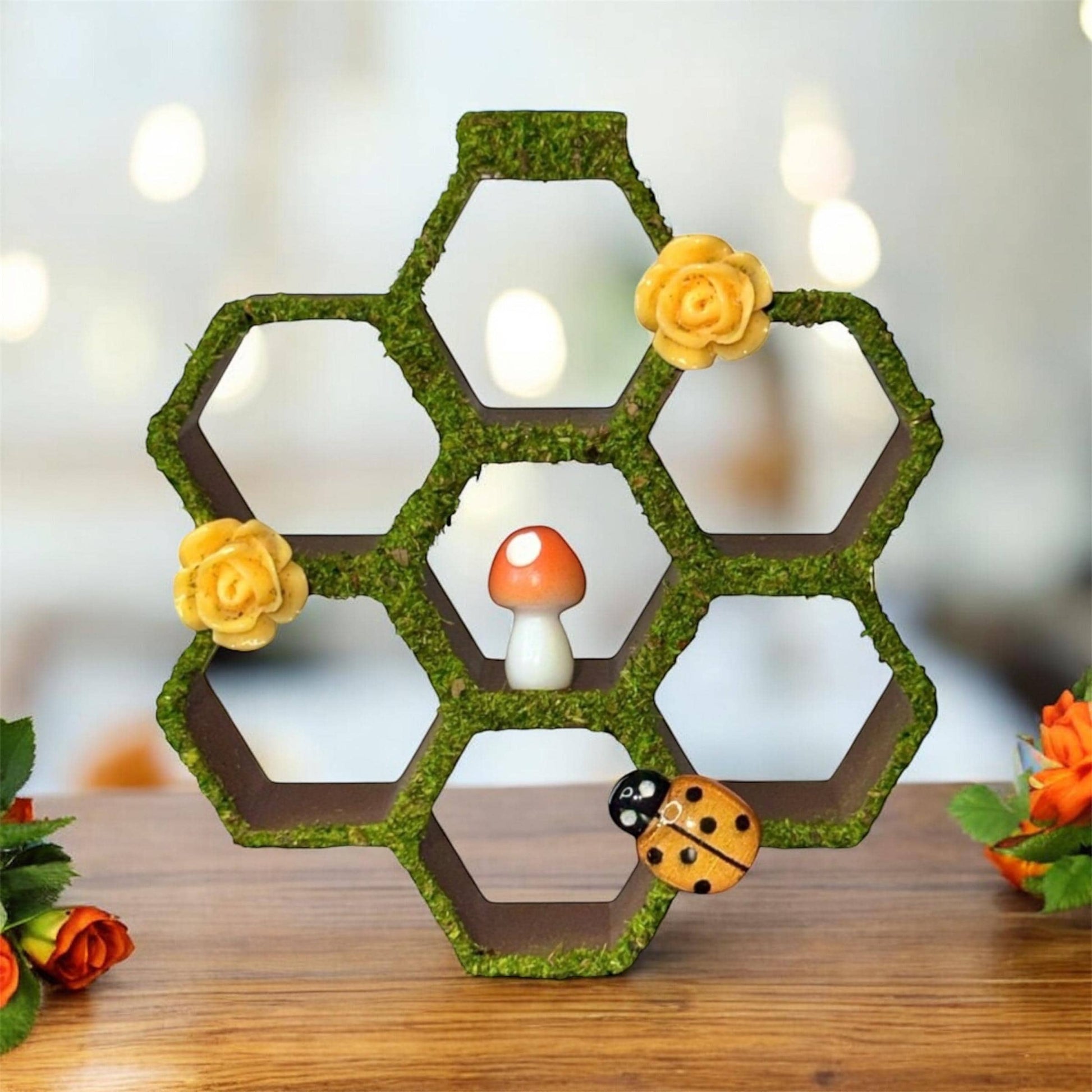 Moss & Flower Honeycomb Decor | Jumping Spider Enclosure Decoration | Spider Terrarium Accessory